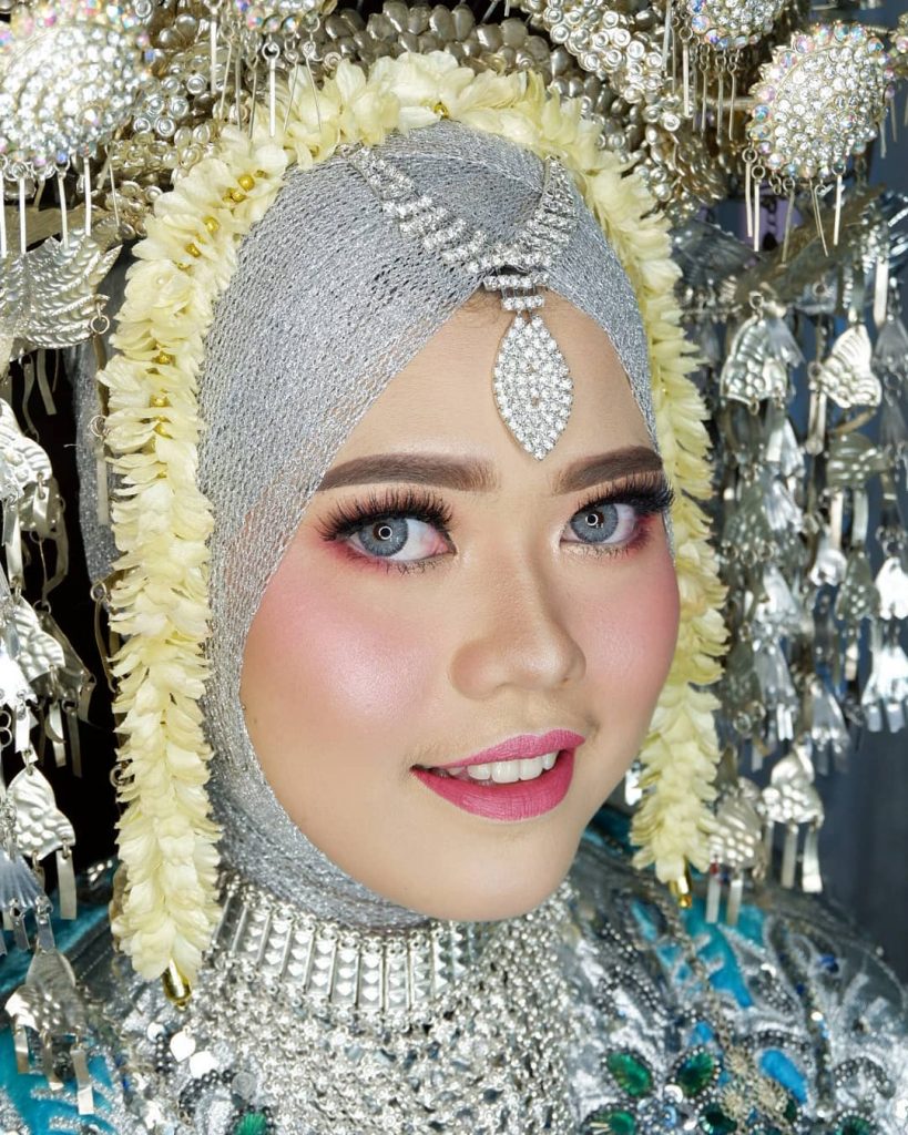 Jasa Makeup Artist By Titia Gallery