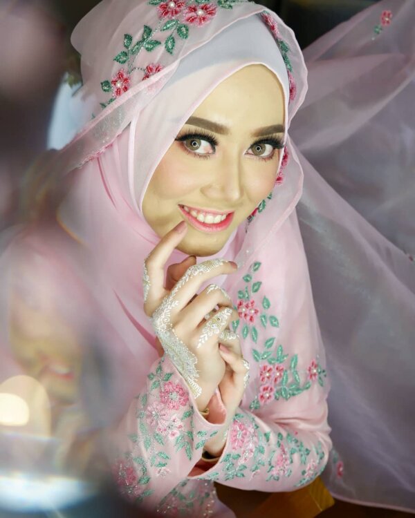 Jasa Makeup Artist By Titia Gallery