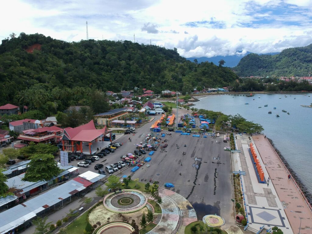 Pantai Carocok